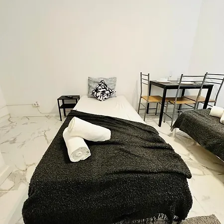 Albufeira Apartamentos * אלבופיירה