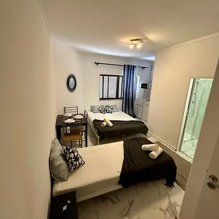 Albufeira Apartamentos * אלבופיירה